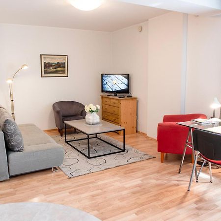 Wilde Guest Apartments Uelikooli 6 Tartu Buitenkant foto